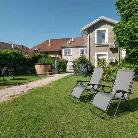 Apartment 4 Etoiles Ideal Pour Cure Thermale A Bains-les-bains, Bains-les-Bains